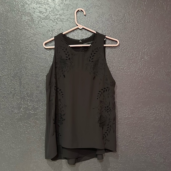 White House Black Market Eyelet Embroidered Career Tank Top Small - Picture 1 of 4